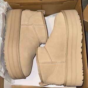 Ugg sand ultra mini platforms